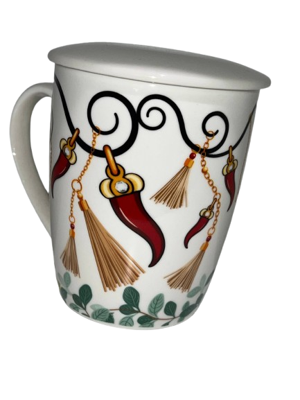 Tazza Portafortuna con Corni e Nappine – Ceramica Decorata a Mano