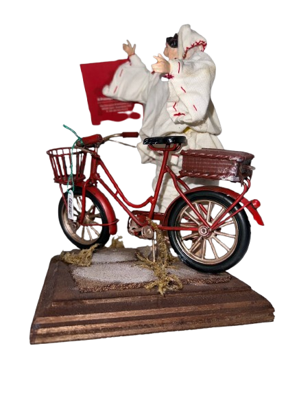 Pulcinella su Bicicletta – Scultura Artigianale Napoletana “Il Presepe di Acampora”